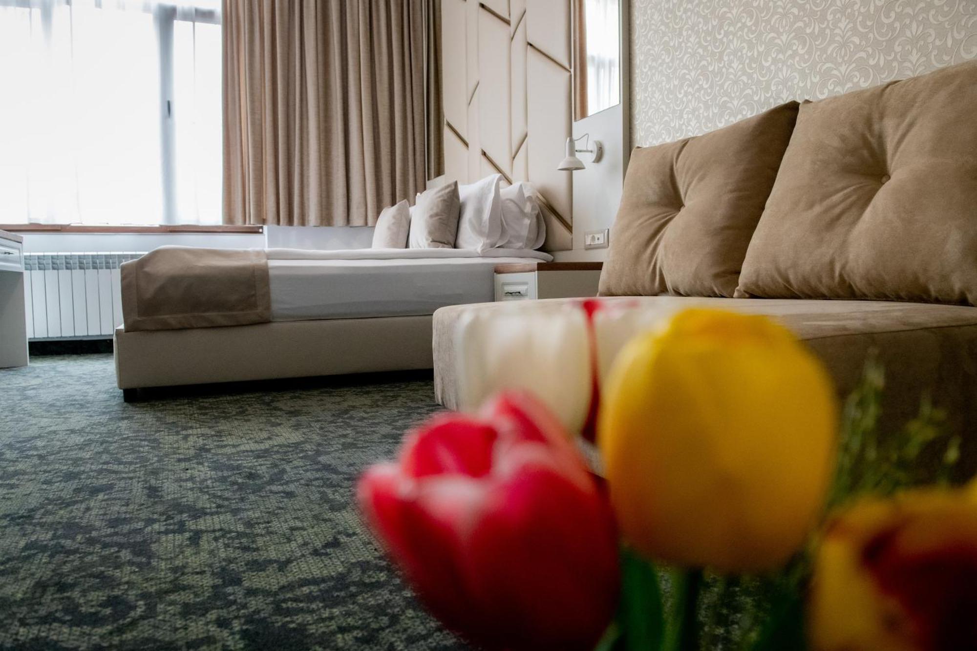 Agora' Boutique Hotel Sofia Bagian luar foto