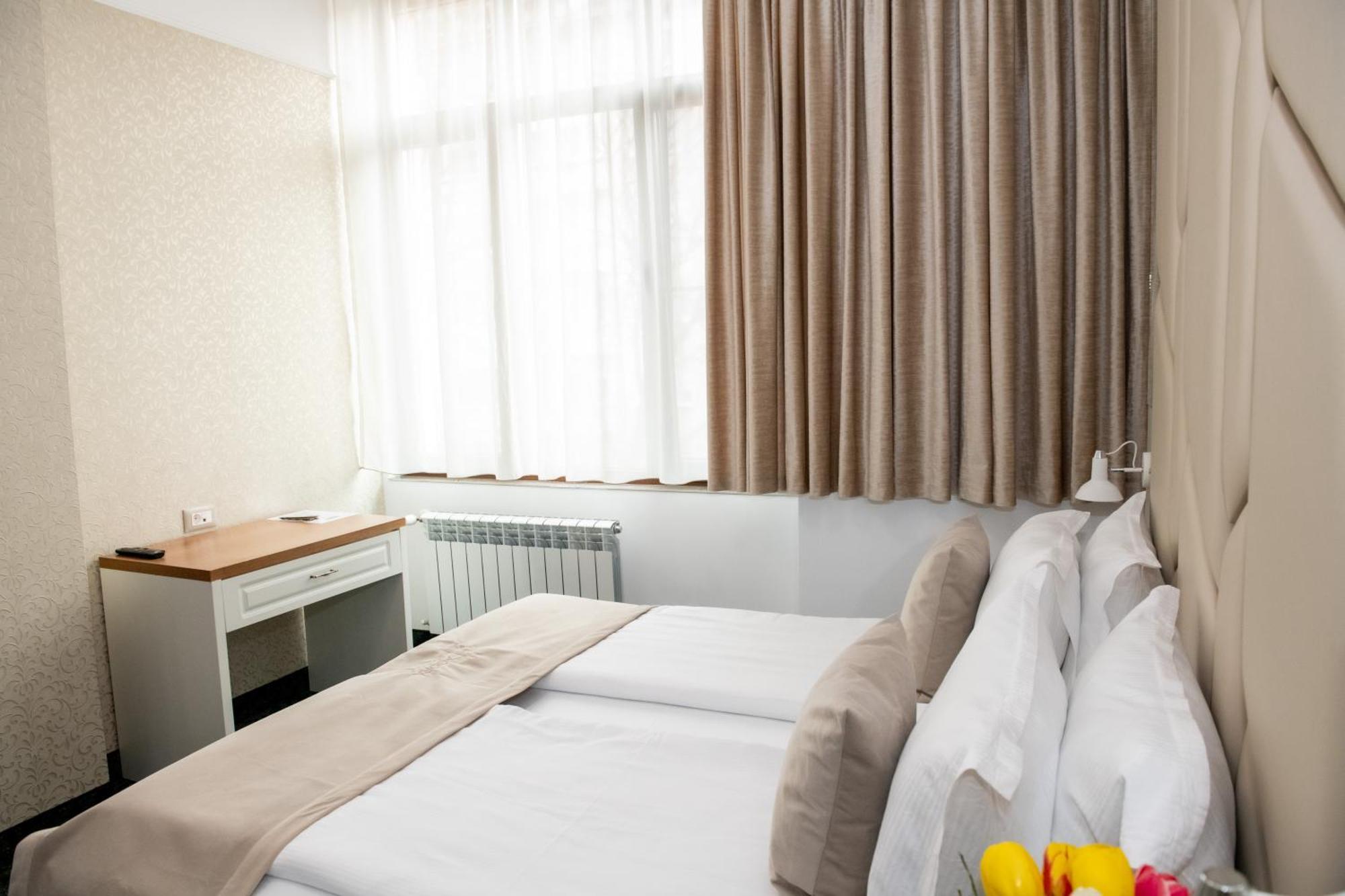 Agora' Boutique Hotel Sofia Bagian luar foto