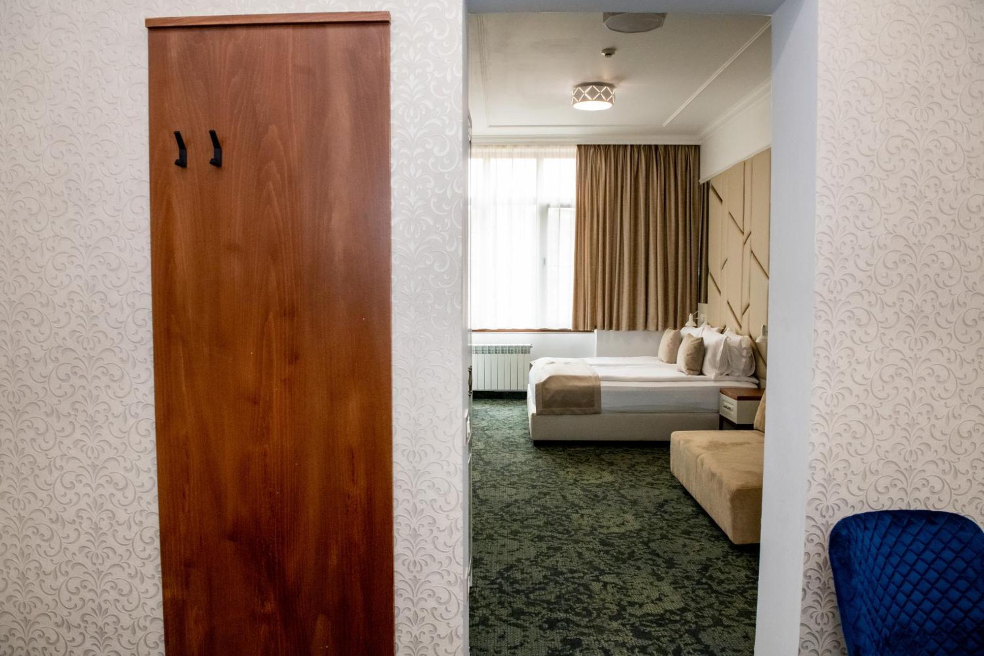 Agora' Boutique Hotel Sofia Bagian luar foto