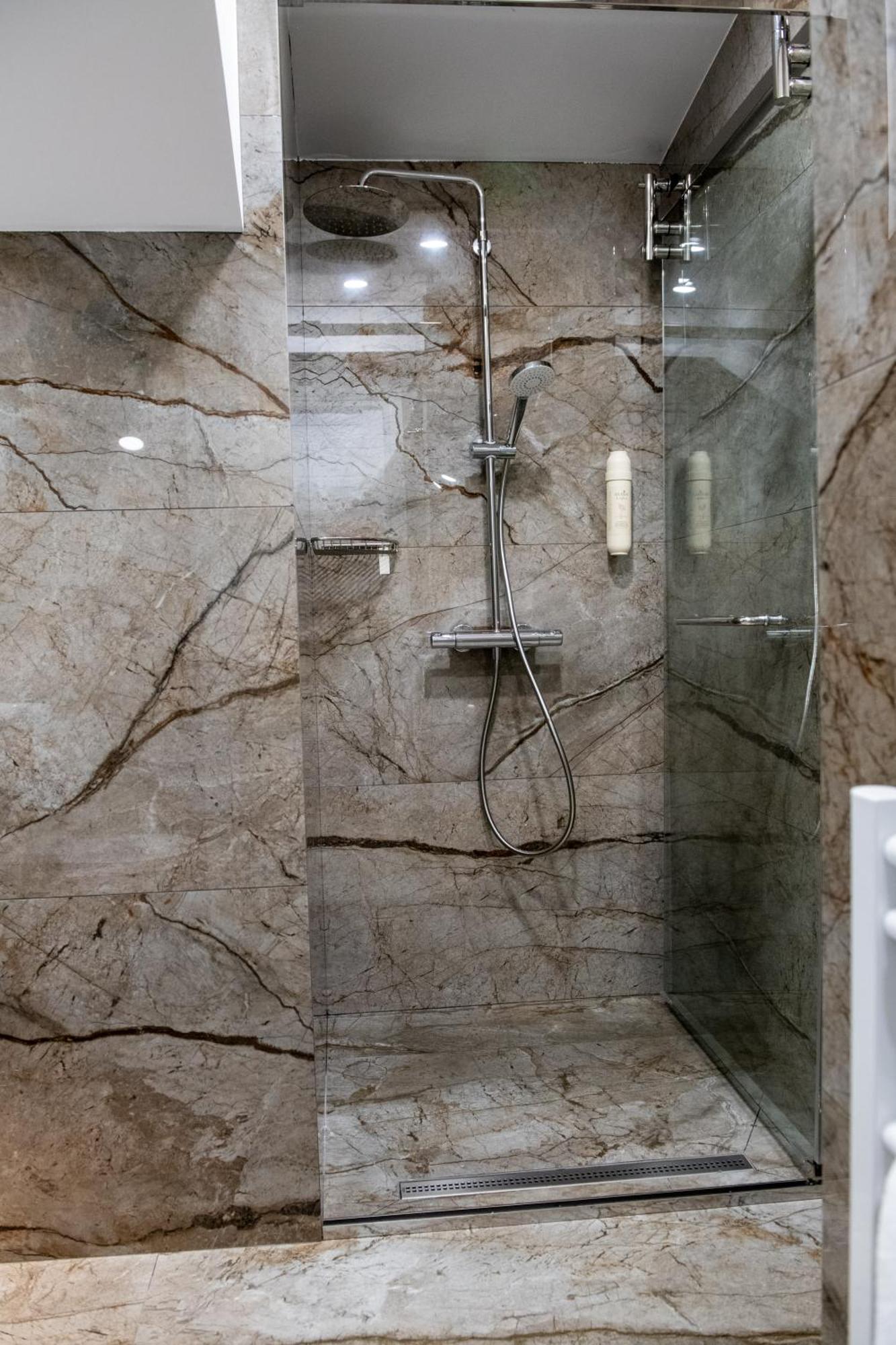 Agora' Boutique Hotel Sofia Bagian luar foto