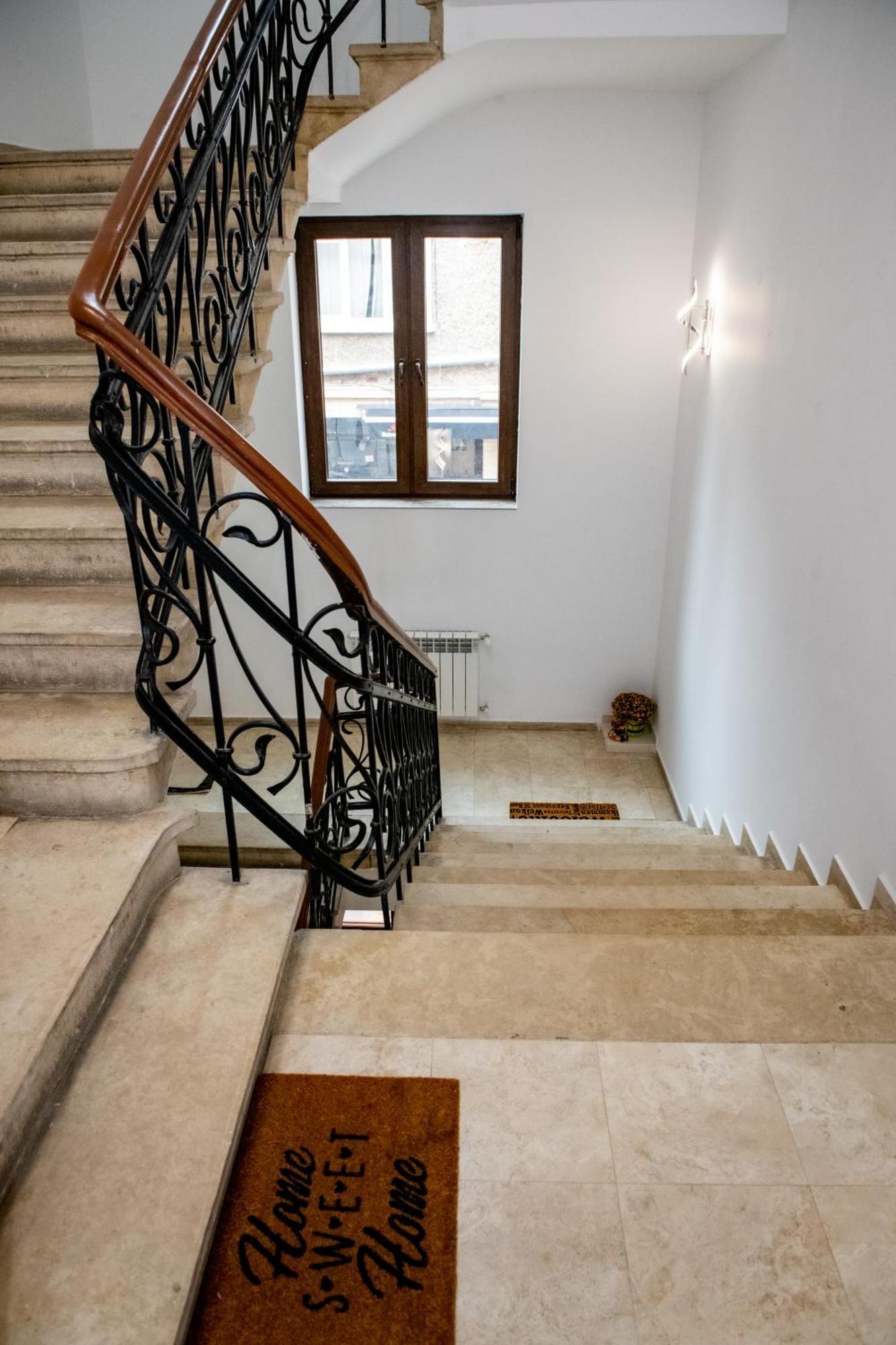 Agora' Boutique Hotel Sofia Bagian luar foto