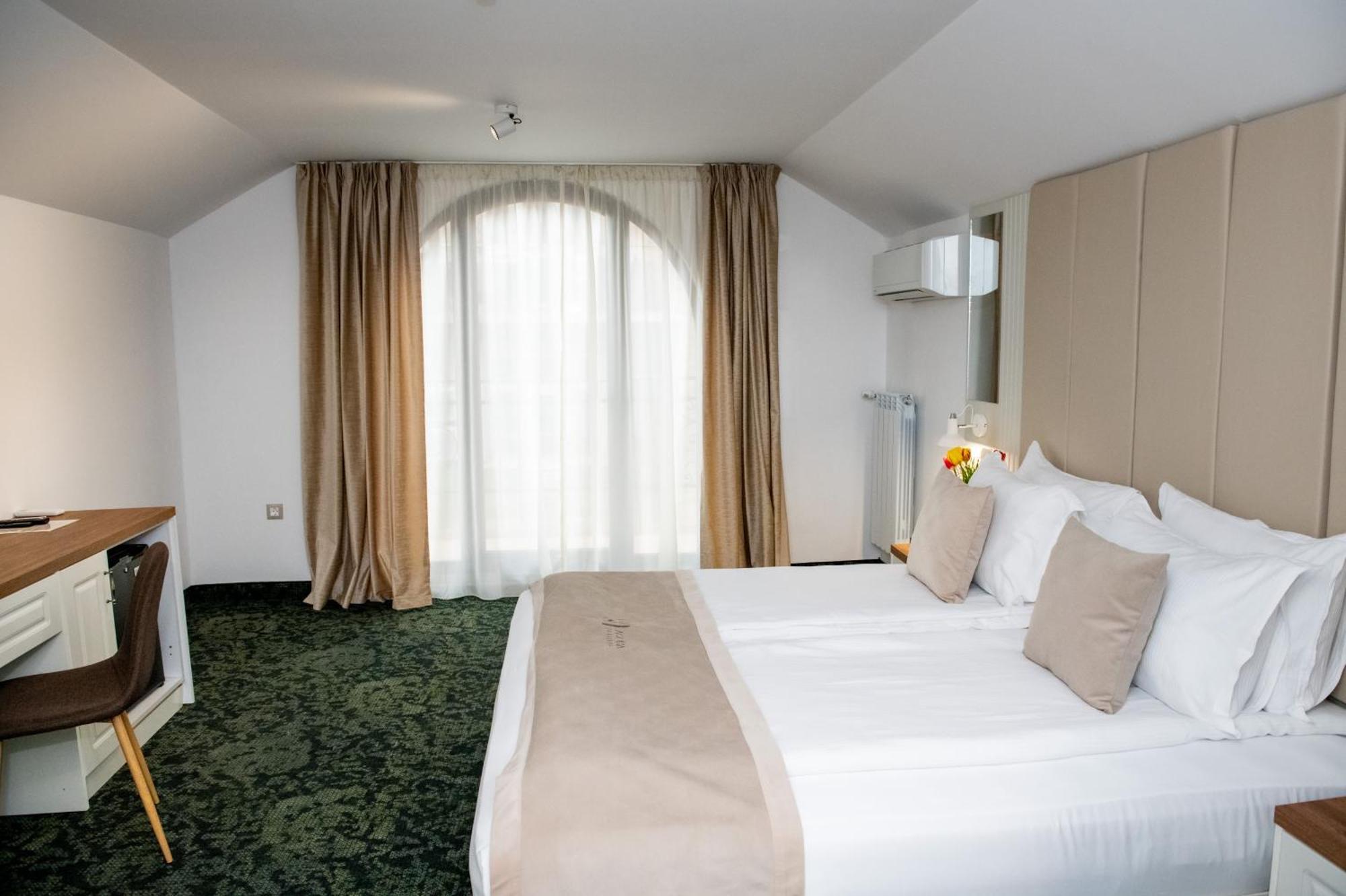 Agora' Boutique Hotel Sofia Bagian luar foto
